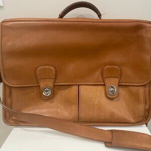 Coach Tan Leather Laptop Briefcase Messenger Bag Unisex Crossbody Strap